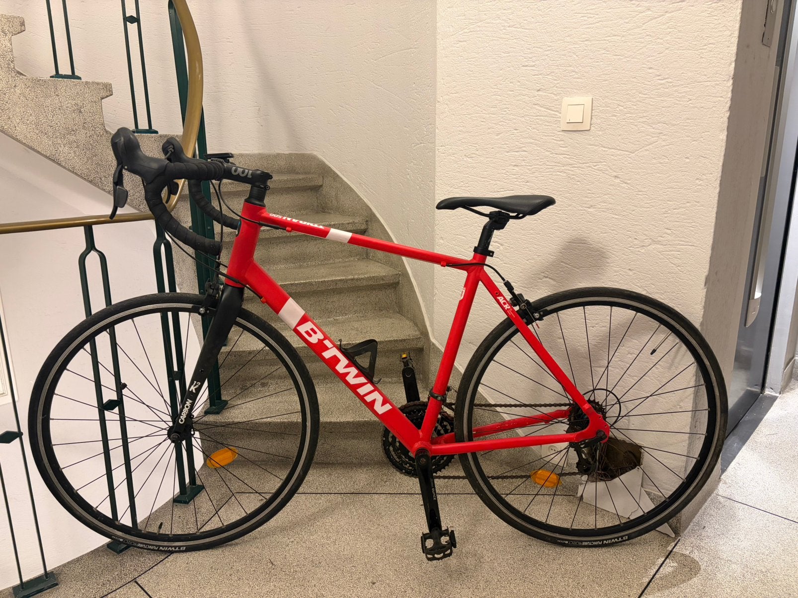 Rode decathlon race fiets, Gebruikt, Heren, 61 tot 65 cm, Meer dan 20 versnellingen
