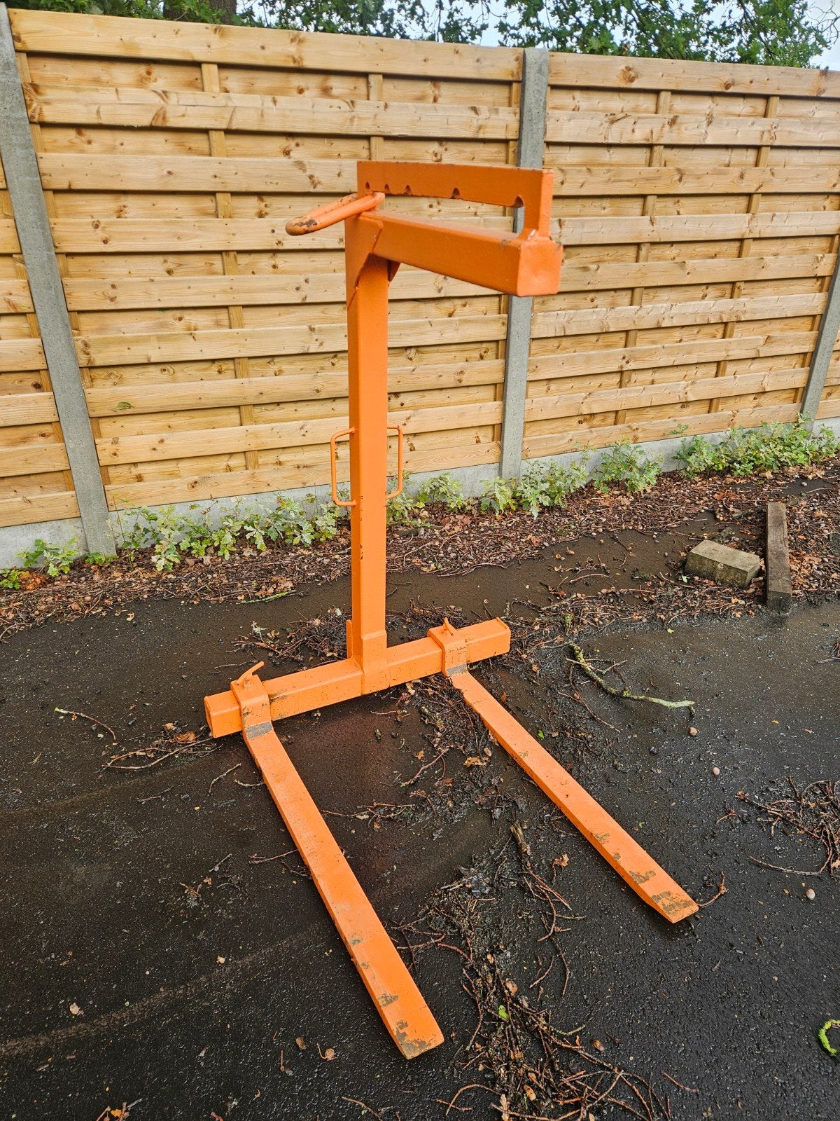 Pallethaak, Zakelijke goederen, Ophalen