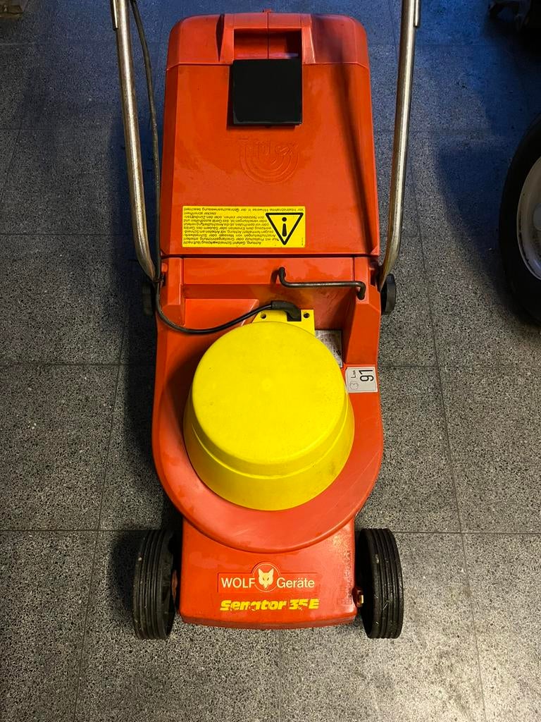 Grasmaaier wolf garten, Tuin en Terras, Grasmaaiers, Ophalen, Cirkelmaaier, Elektrische grasmaaier, Zo goed als nieuw