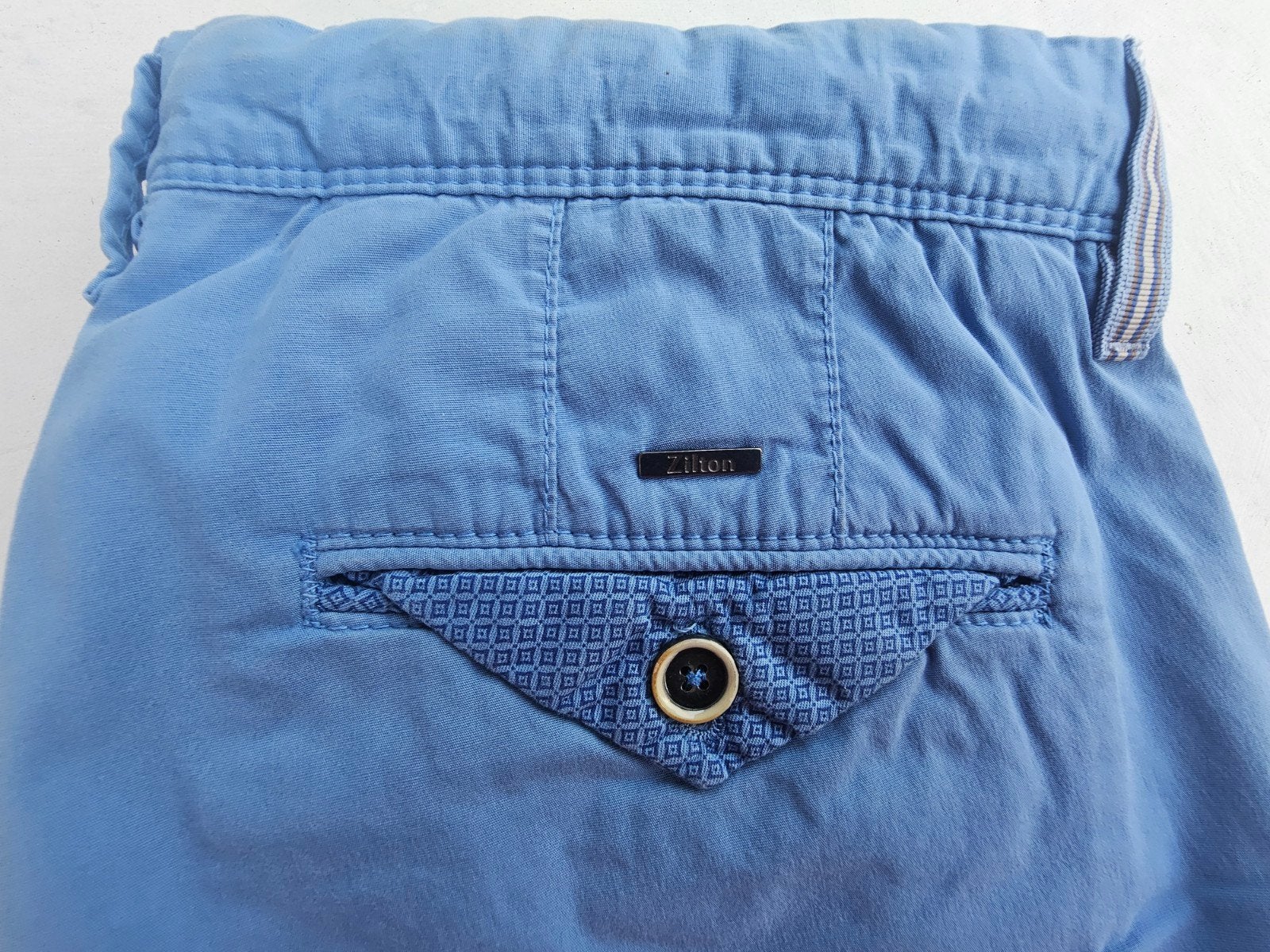 Mooie comfortabele herenshort ZILTON T31 - NP €159.00, Kleding | Heren, Broeken en Pantalons, Verzenden, Zo goed als nieuw, Blauw