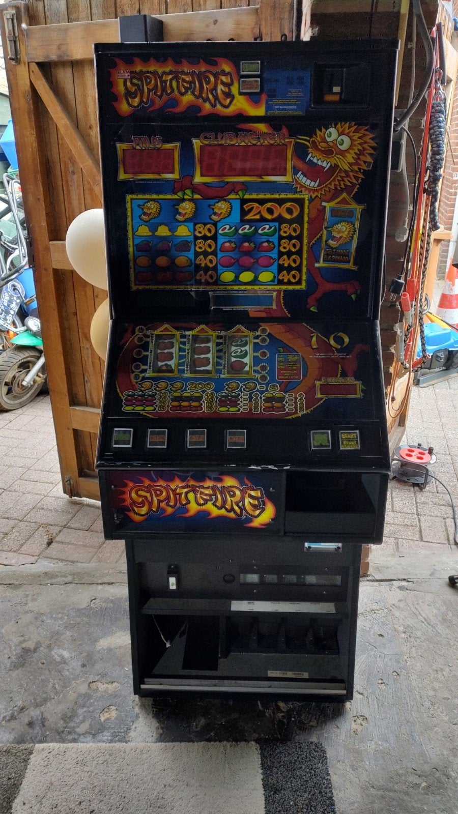 Te Koop Gokkast, Verzamelen, Euro, Ophalen, Gebruikt, Met sleutels