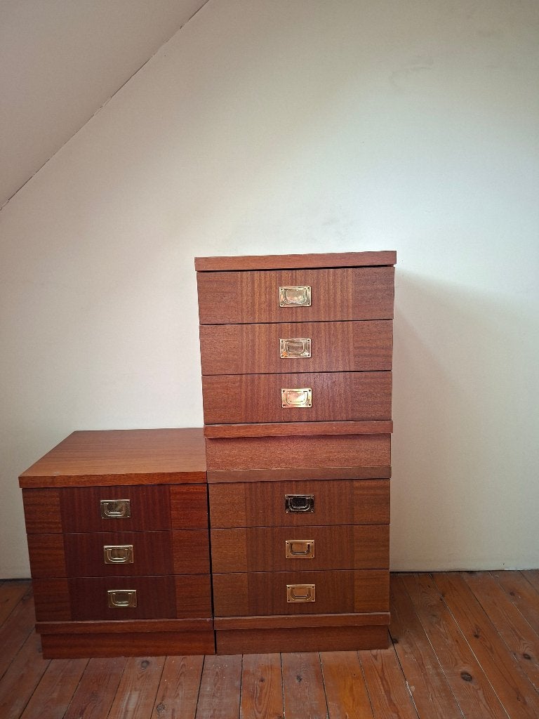 Bruine bureaukast/nachtkastje, Huis en Inrichting, Ophalen, Minder dan 50 cm, Zo goed als nieuw, 3 of 4 laden