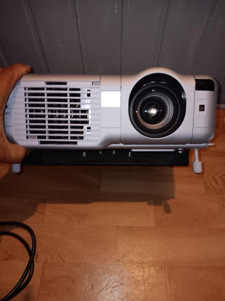 RETROPROJECTEUR + ECRAN PLIANT, TV, Hi-fi & Vidéo, Enlèvement, Comme neuf