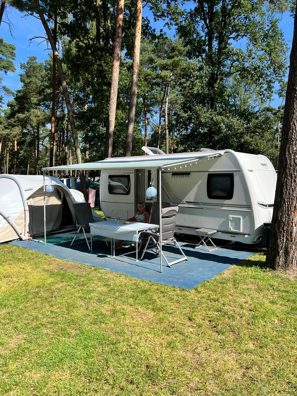 Fendt Tendenza 465 SFB caravan van 2024, Frans bed, Fietsenrek, Particulier, Fendt