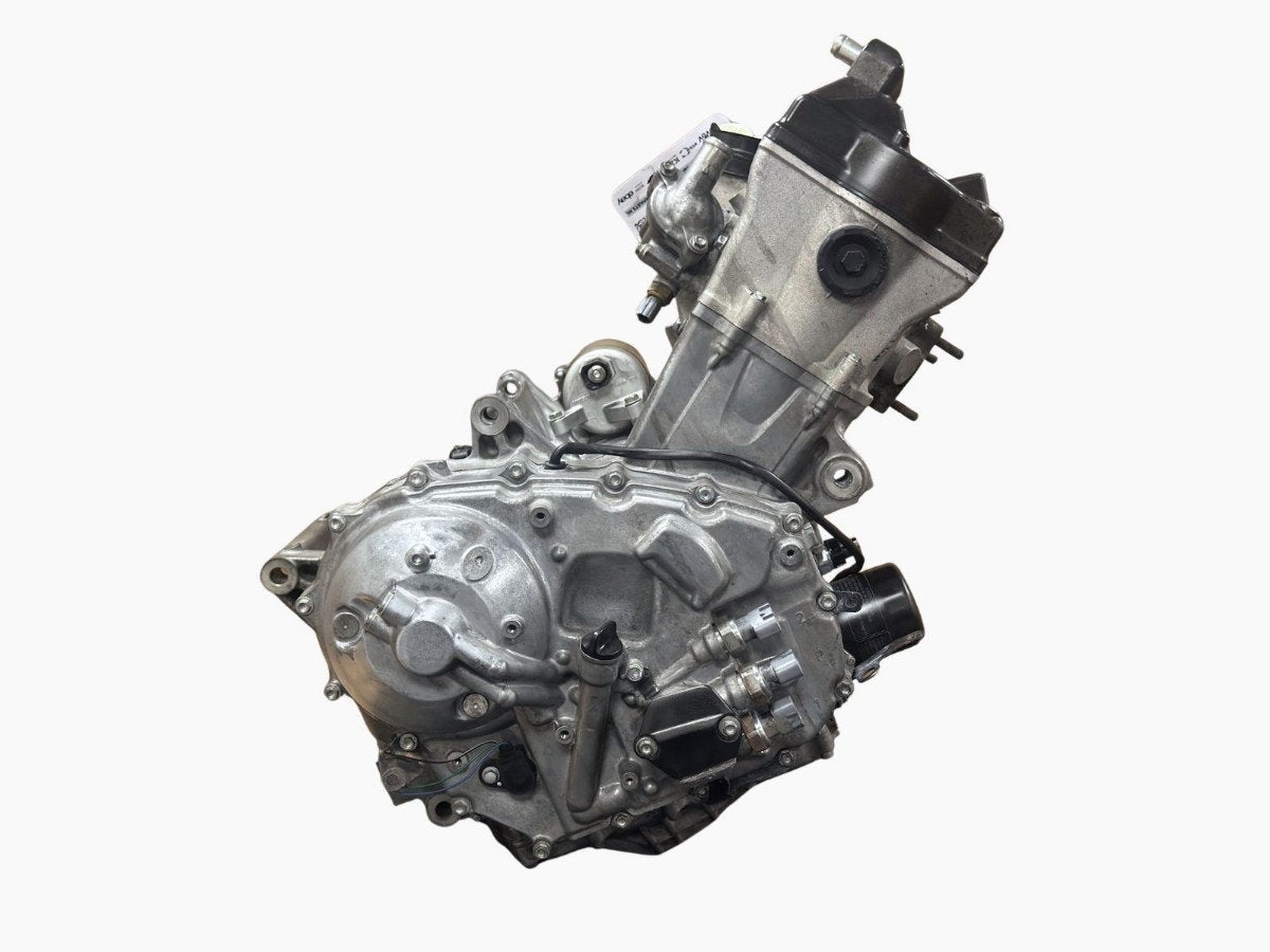 BLOC MOTEUR X ADV 750 2021- (X-ADV ADV750H RH10) (RH10E), Dhr. S. di Majo, Utilisé, Info@cama-motorparts.nl, P.J. Troelstraweg 8 8
3144 CX  MAASSLUIS, NL