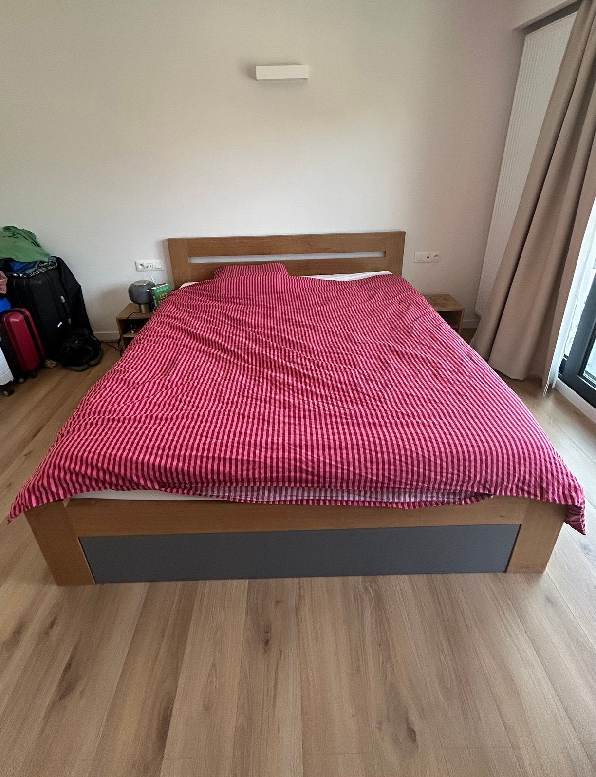 Eiken bed met opbergruimte. 1,80 meter, Ophalen, Gebruikt, Tweepersoons, 180 cm