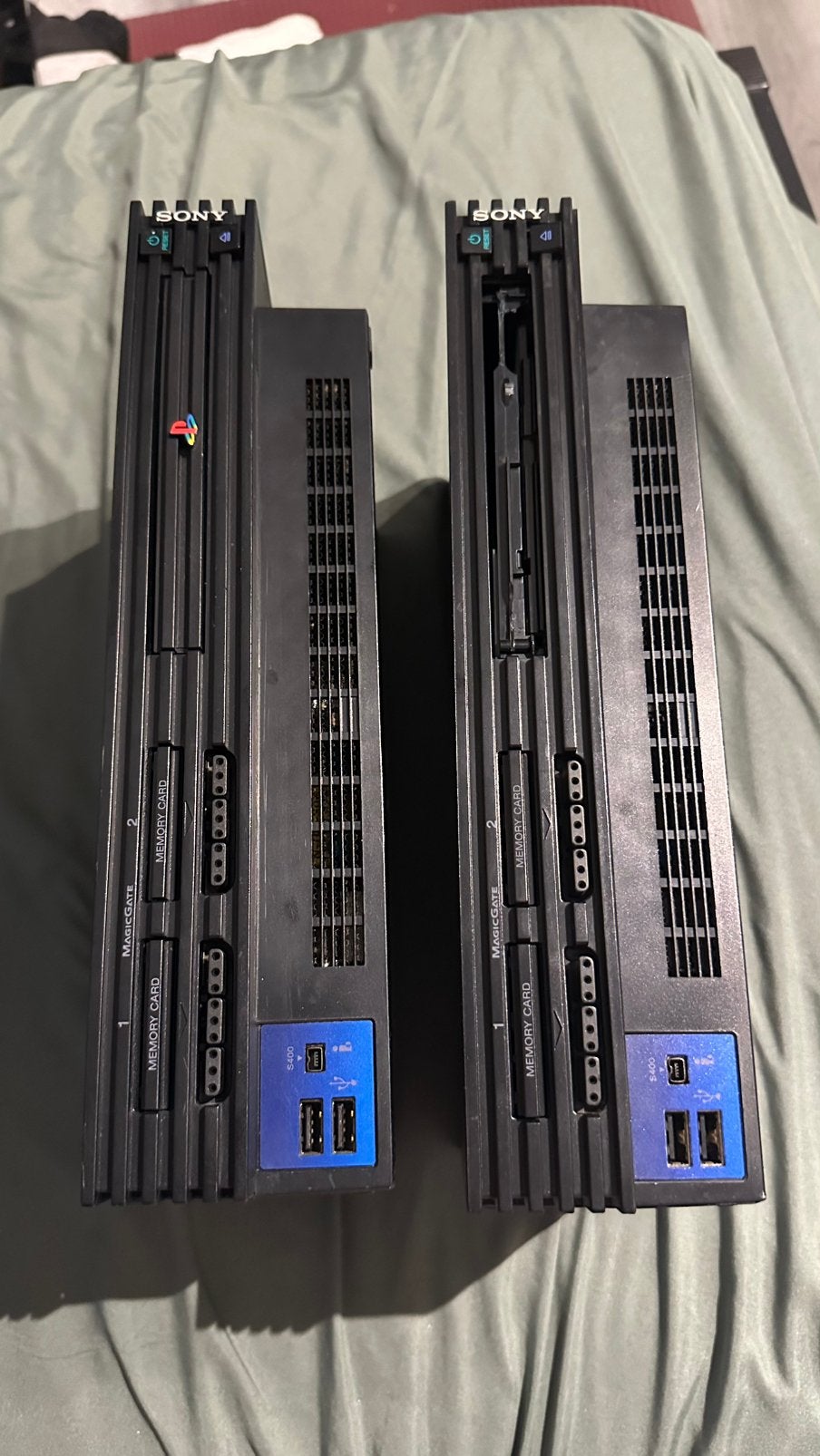 Lot 2x PS2 Fat SCPH-30004 R- Pour pièces / Projets FMCB HDD, Envoi, Utilisé
