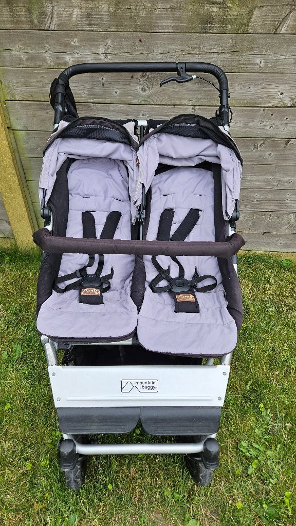 Mountain Buggy duet v3.2, Kinderen en Baby's, Buggy's, Ophalen, Zonnekap