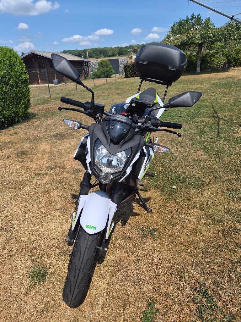 Kawasaki z125, Motos, 135 cm³, Occasion, Particulier