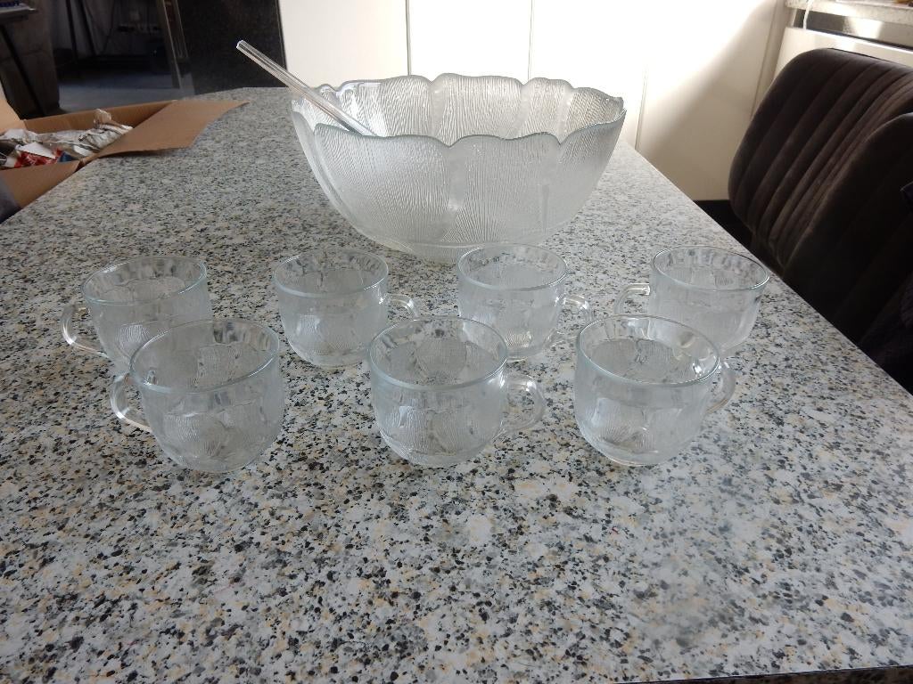 nr.175 - Bowl met 7 glaasjes, Ophalen