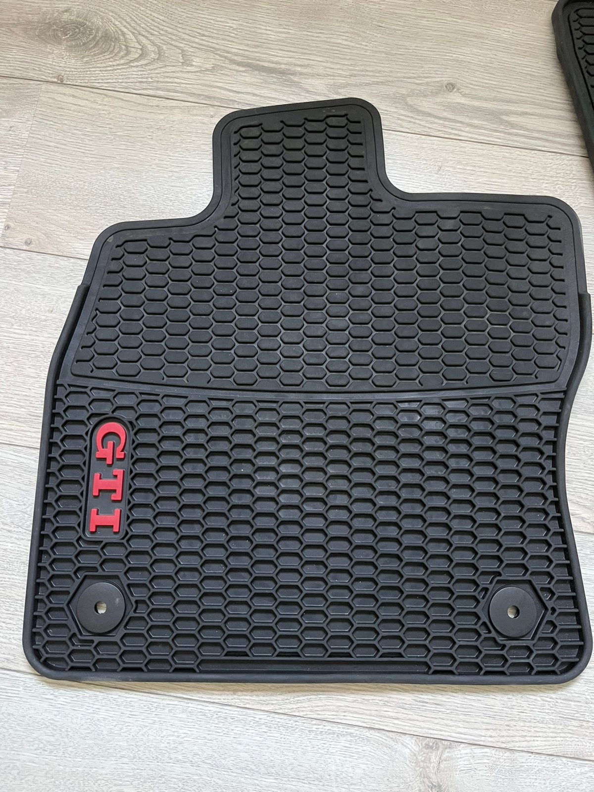 VW Golf 7 Gti rubberen originele mattenset, Ophalen, Zo goed als nieuw