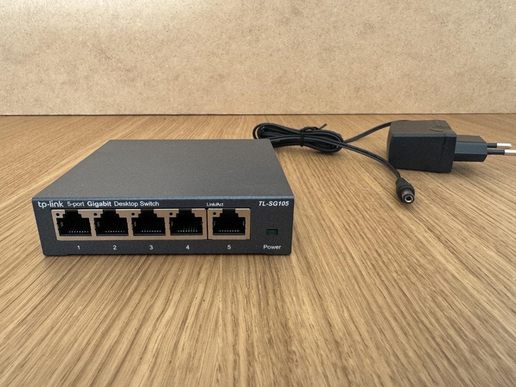 TP-Link TL-SG105 — Gigabit-switch met 5 poorten, Computers en Software, Ophalen, Gebruikt