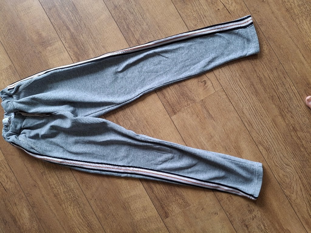 Joggingbroek Name It maat 146, Ophalen, Zo goed als nieuw