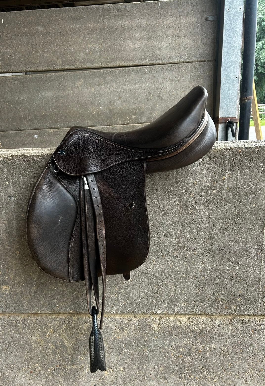 Ikonic zadel 18 inch, Dieren en Toebehoren, Paarden en Pony's | Zadels, Gebruikt, Ikonic, XL (18 inch of meer), Ophalen of Verzenden
