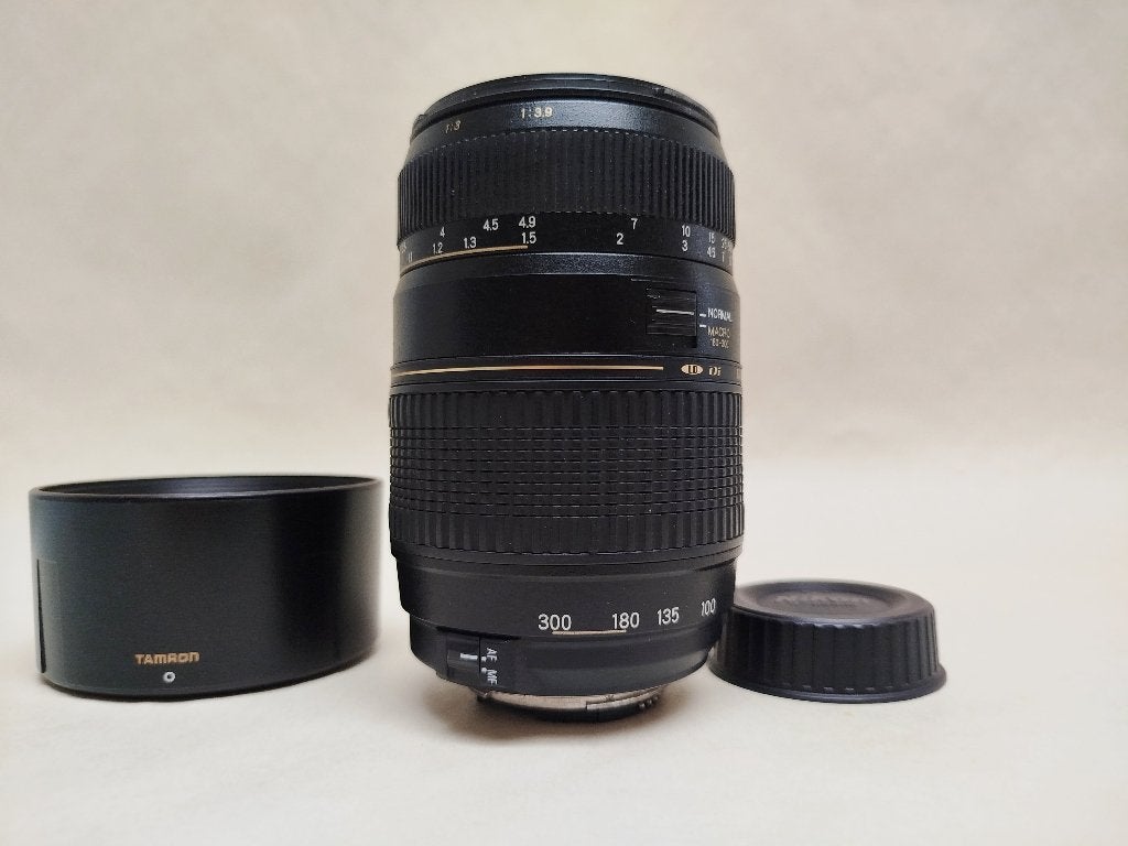 Tamron 70-300mm Lens Nikon DSLR F-mount., Gebruikt, Handmatige focus, Nikon, Ophalen of Verzenden
