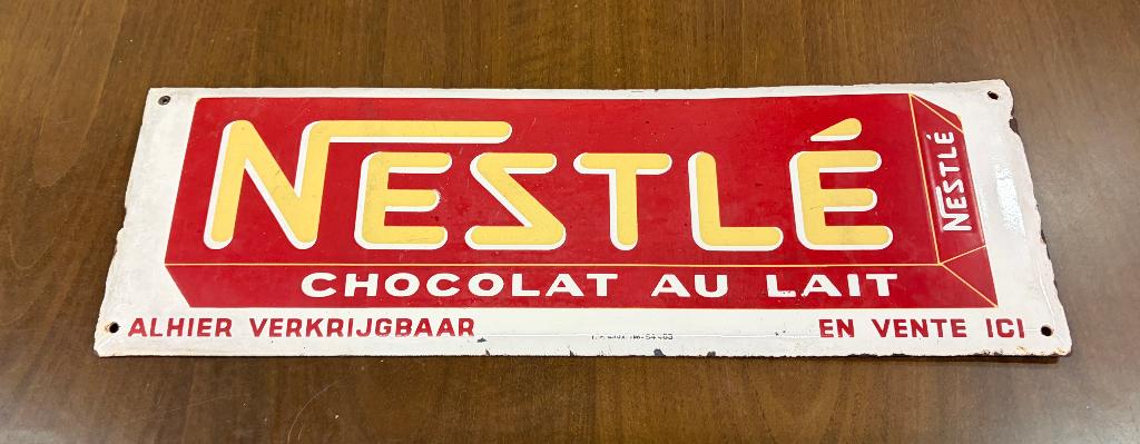plaque émaillée NESTLE Chocolat au Lait 1953 Bruxelles, Envoi