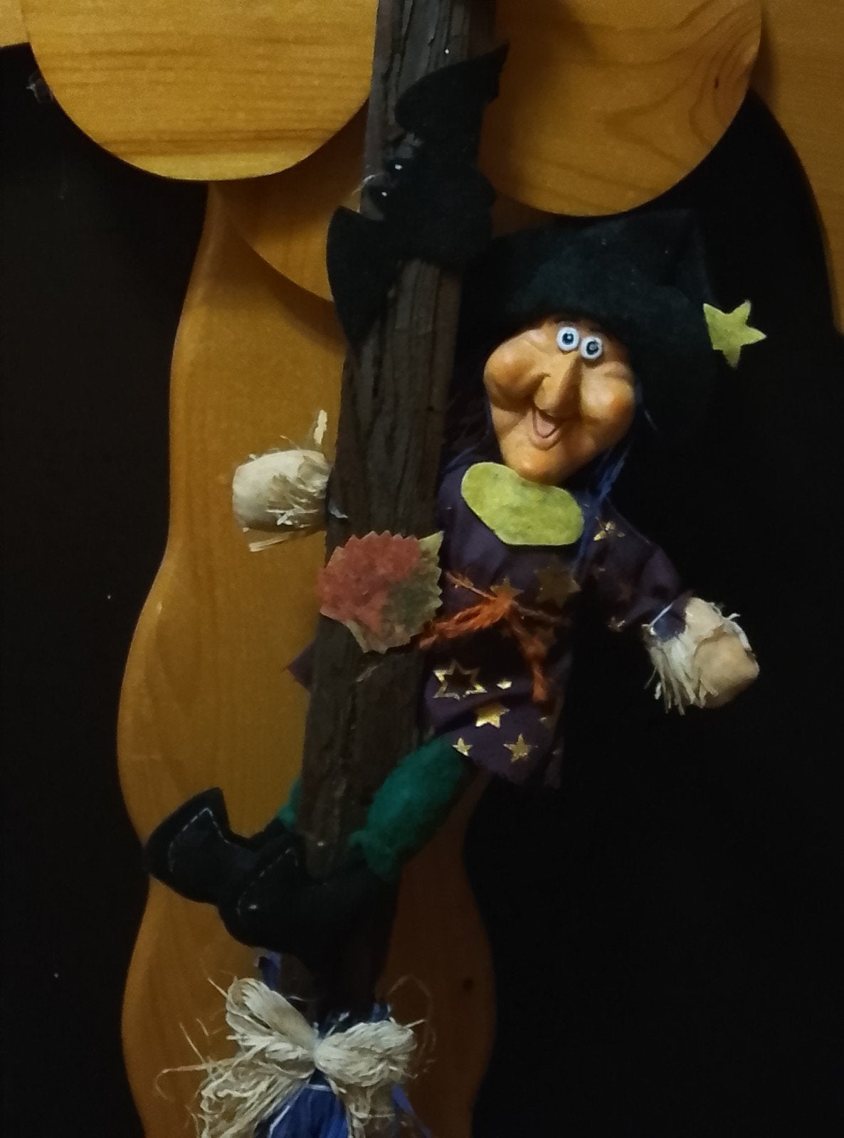 Halloween, heks op bezem, Ophalen