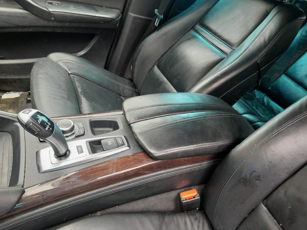 ACCOUDOIR CENTRAL BMW X6 (E71 / E72) (01-2008/07-2014), Utilisé, BMW