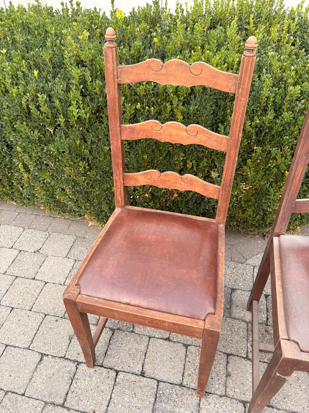 2 antieke stoelen - GRATIS, Ophalen