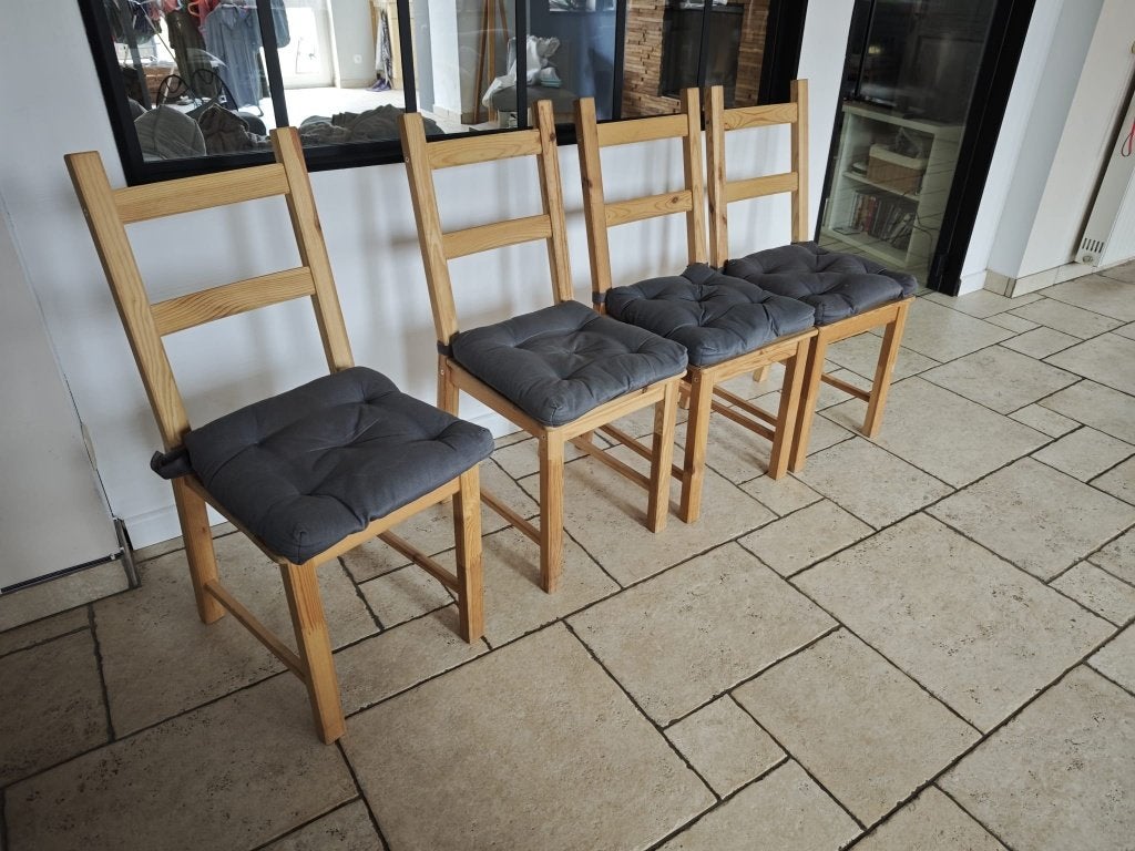 4 chaises en bois Ikea (IVAR) avec coussins d'assise, Autres couleurs, Enlèvement, Utilisé, Bois