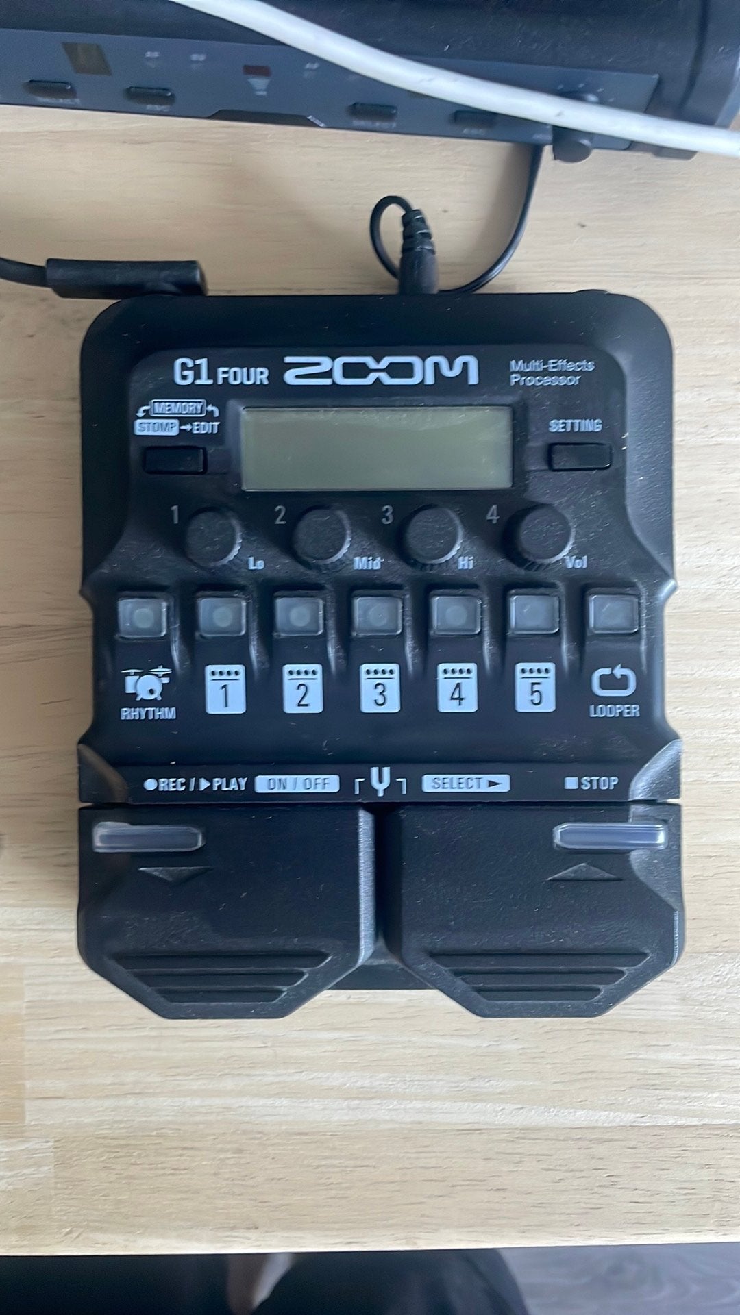 Zoom g1four, Enlèvement ou Envoi, Comme neuf