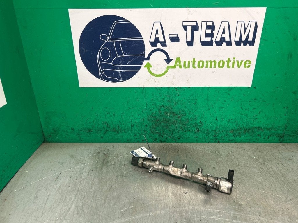 RAMPE D'INJECTION Golf VII Variant (AUVV) (|04L130089F|), Volkswagen, Volkswagen AG, Utilisé, Kundenbetreuung@volkswagen.de