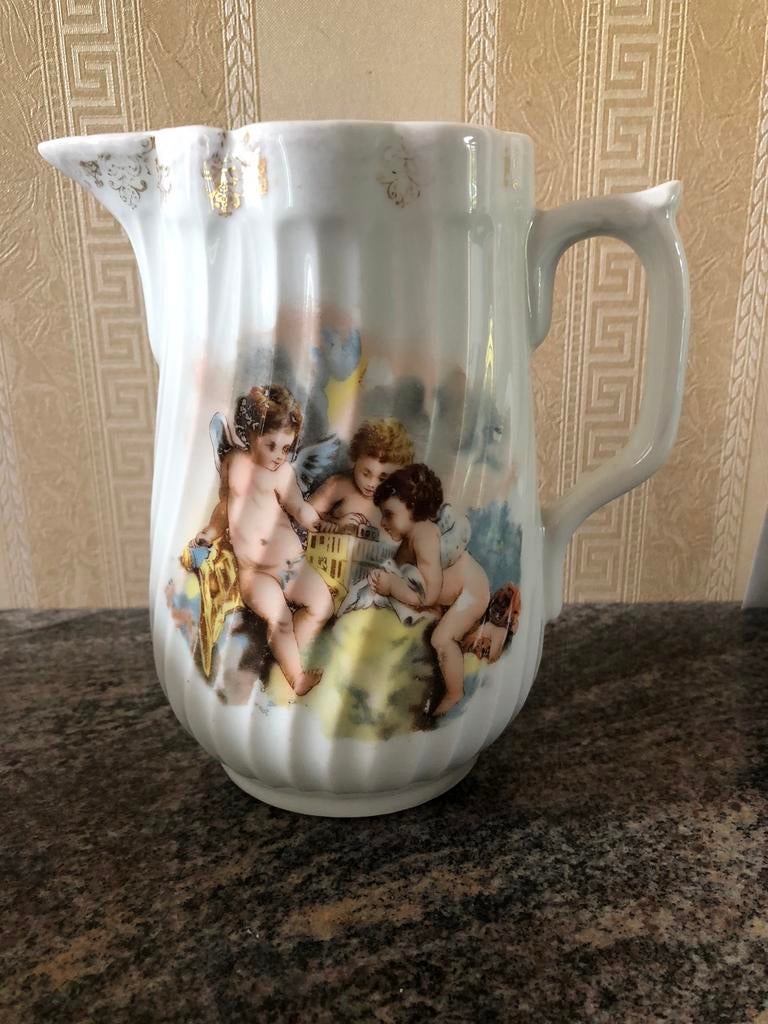 Pot au lait décor angelots, Enlèvement ou Envoi