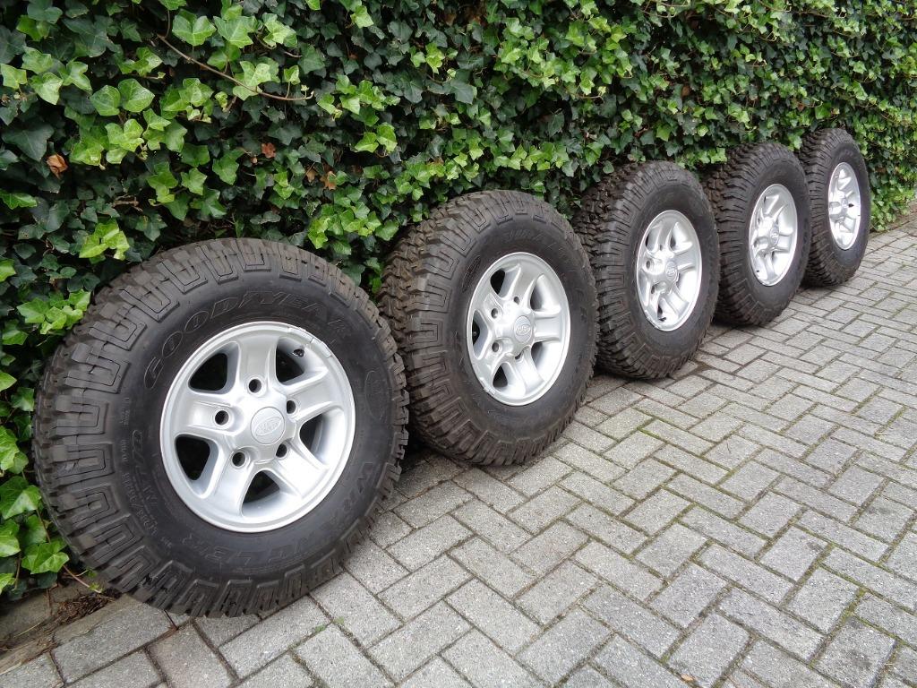LAND ROVER Defender - BOOST velgen met banden GOODYEAR MTR, Auto-onderdelen, Banden en Velgen, Ophalen, Overige, 16 inch, Nieuw