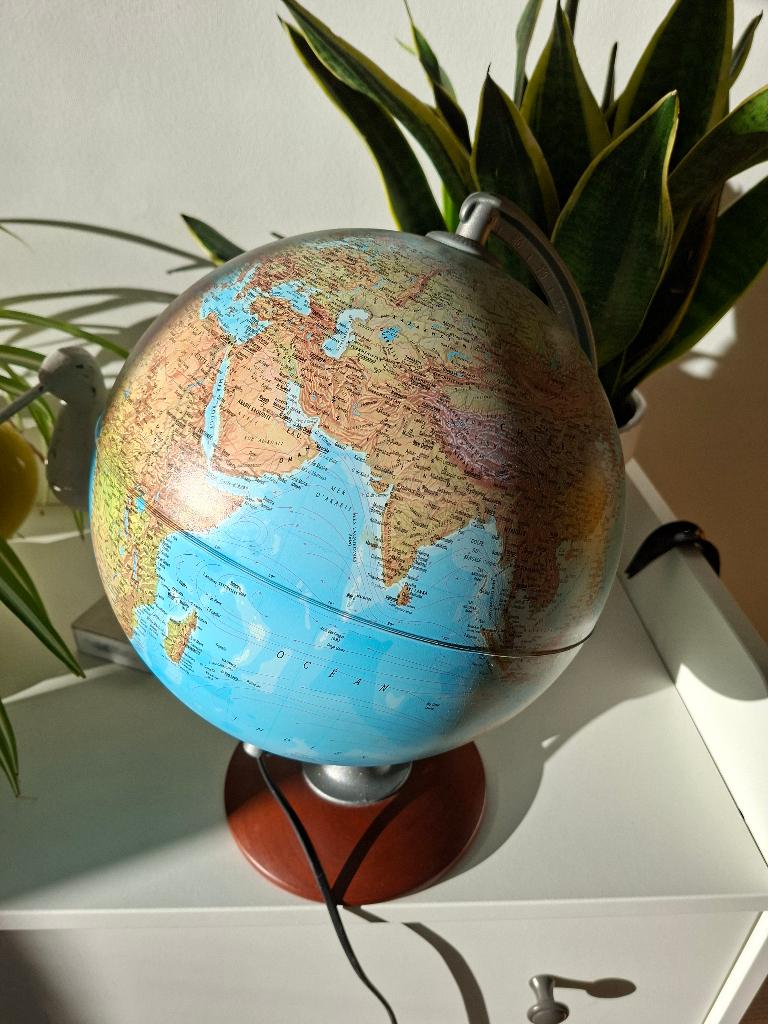 Mappemonde (2), Antiquités & Art, Enlèvement
