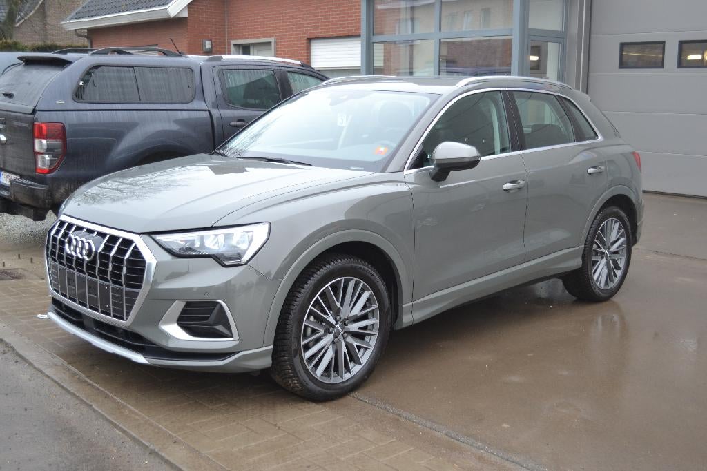 Audi Q3 Q3 35 TFSI S line, Autos, Audi, Achat, Entreprise, Noir, 5 portes