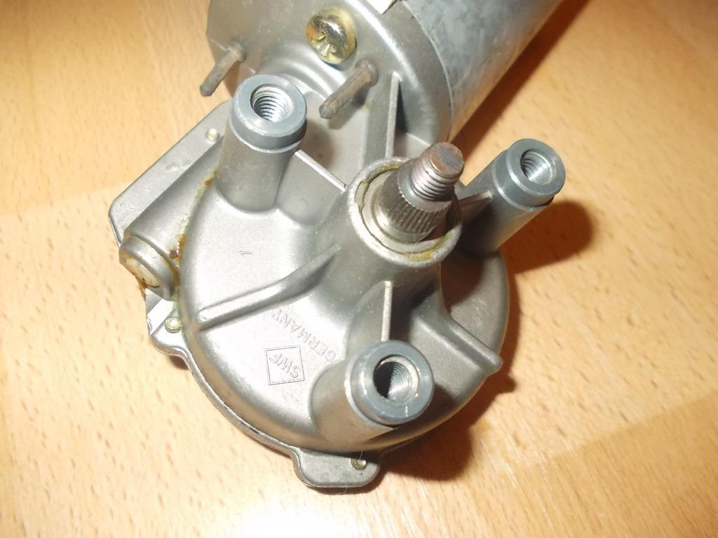 motor 12 volt met reductie /tandwiel kast, Ophalen of Verzenden, Nieuw