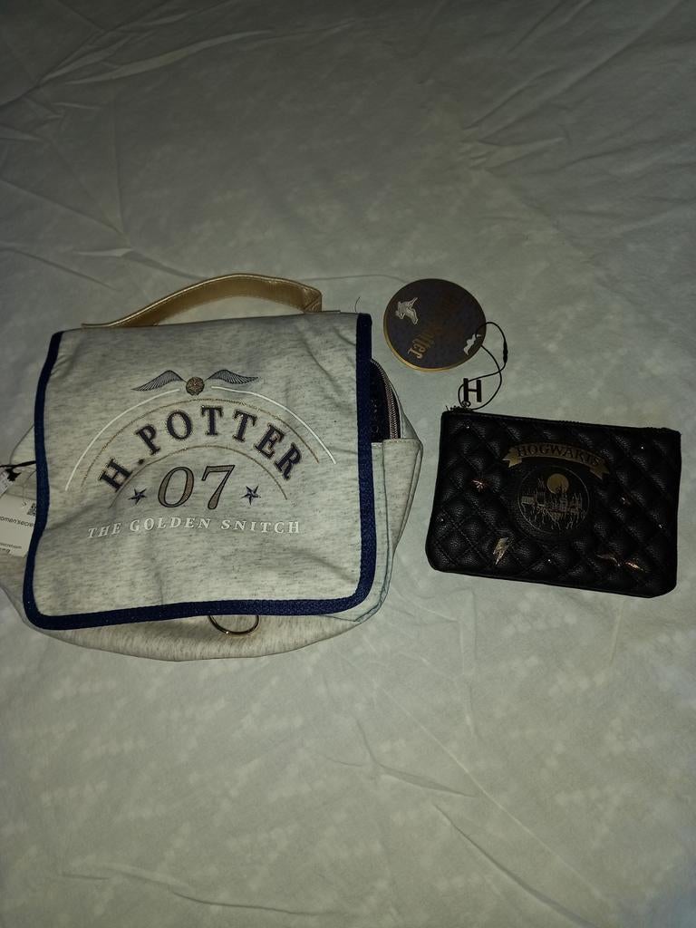 2 trousses HARRY POTTER, Handtassen en Accessoires, Ophalen of Verzenden, Zo goed als nieuw