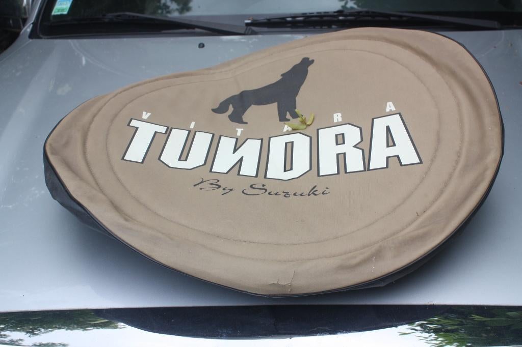 reservewielhoes Suzuki Vitara Tundra, Ophalen of Verzenden, Gebruikt, Achter, Suzuki