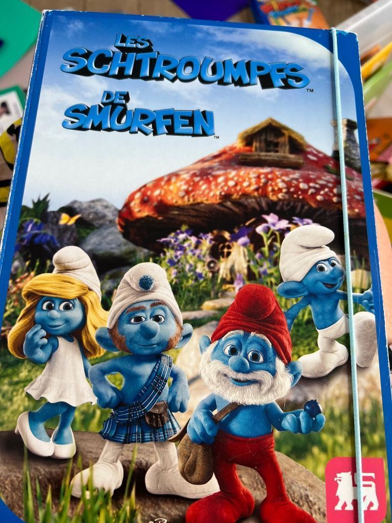 Verzamelmap smurfen, Verzamelen, Ophalen of Verzenden, Gebruikt, Verschillende Smurfen, Poppetje, Figuurtje of Knuffel