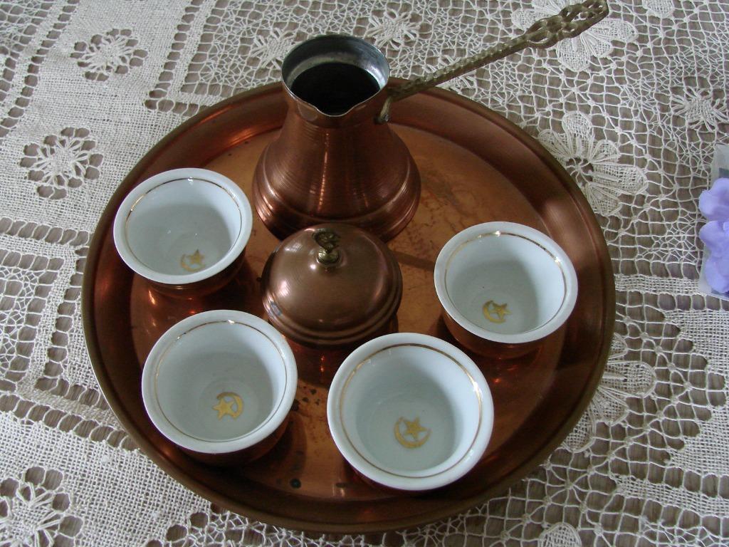 koperen theeserviesmet porcelain cups uit mostar, Antiek en Kunst, Antiek | Brons en Koper, Ophalen of Verzenden, Koper
