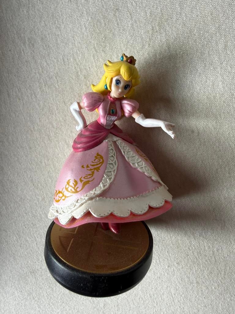 Princess peach super smash bros amiibo, Ophalen, Zo goed als nieuw