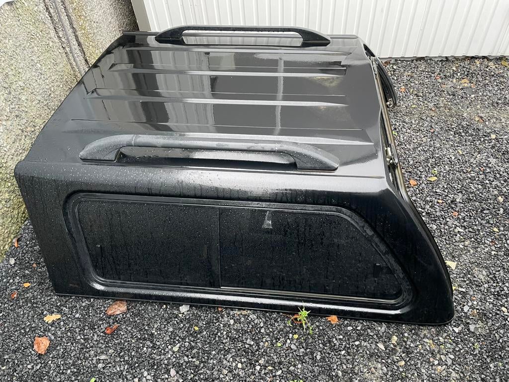 Hard-top nissan navara, Ophalen, Nissan