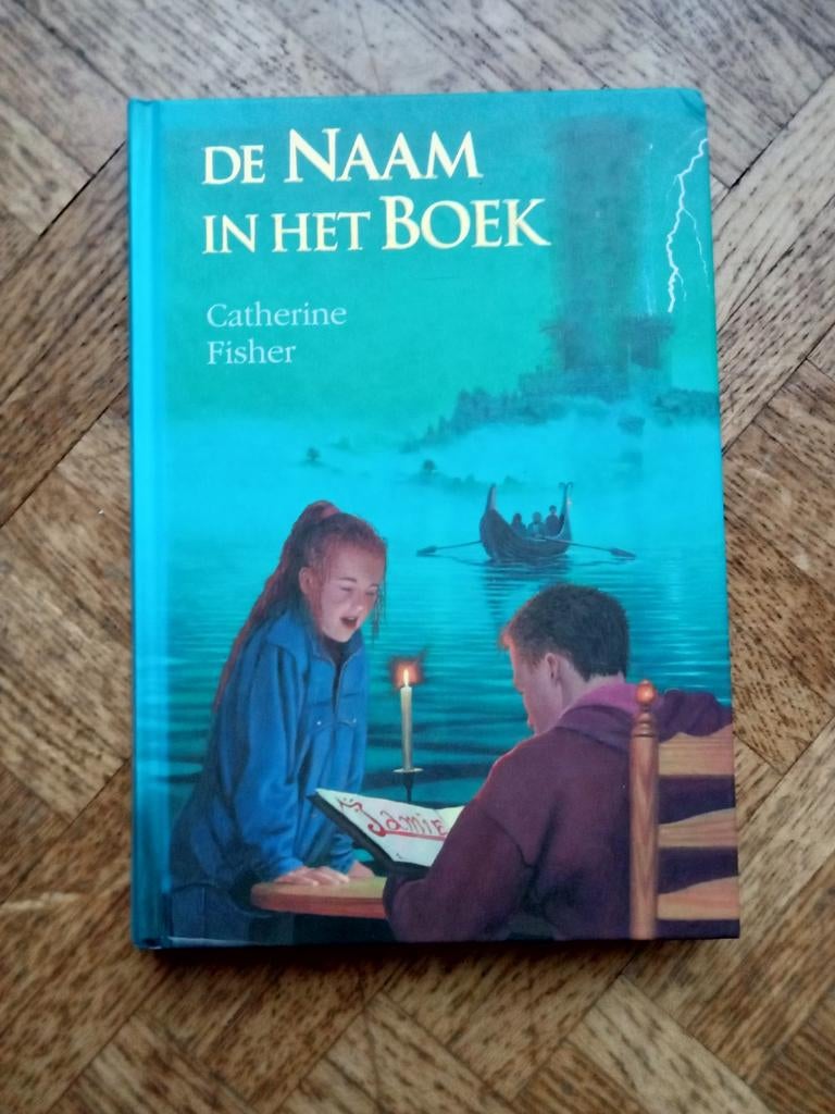 Catherine Fisher: De naam in het boek, Ophalen of Verzenden, Gelezen
