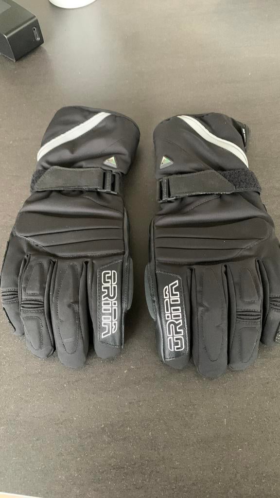 Motor handschoenen, Ophalen, Handschoenen