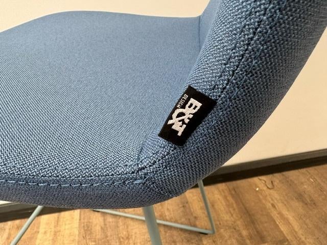 B&T design barkruk metalen frame blauw, Ophalen of Verzenden, Blauw