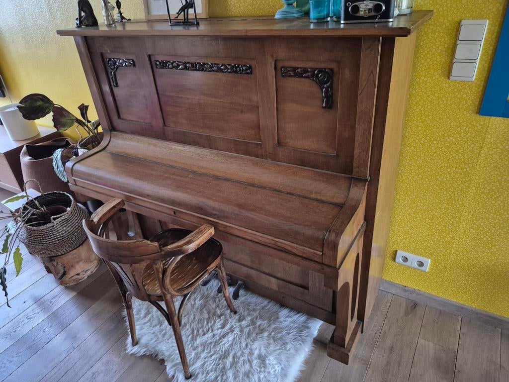 Wandpiano, Ophalen