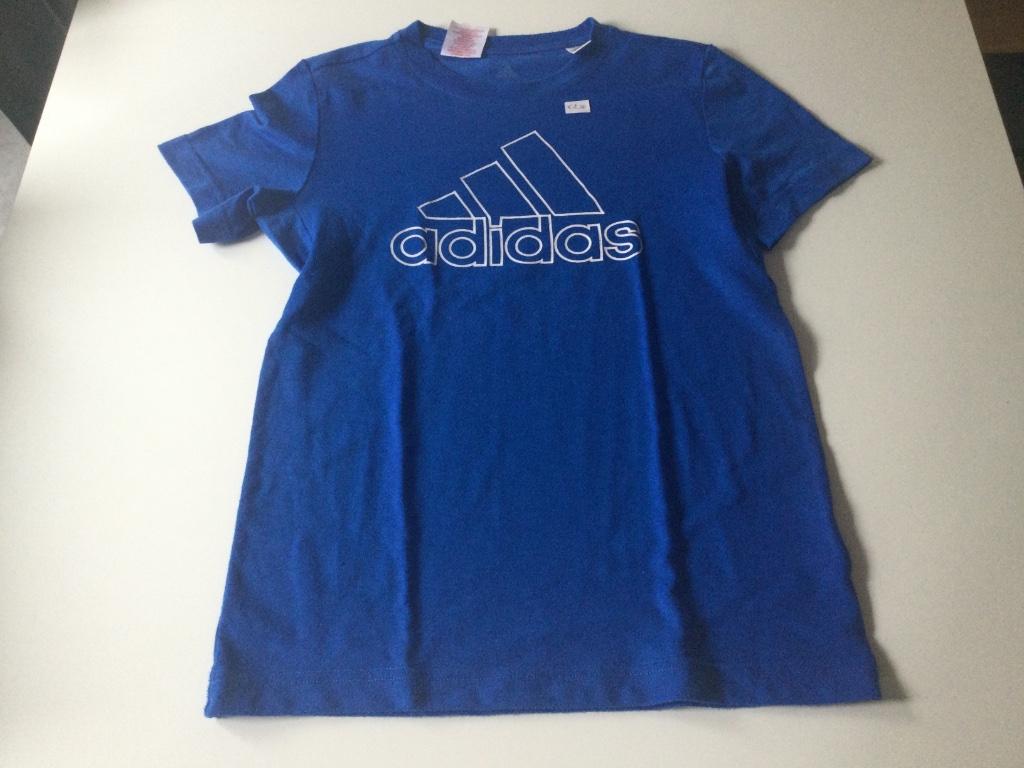 T-shirt Adidas met korte mouwen, Enfants & Bébés, Vêtements enfant | Taille 140, Enlèvement ou Envoi, Chemise ou À manches longues