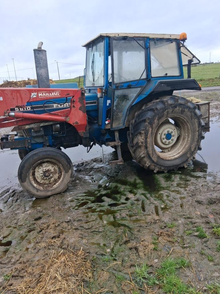 Tracteur Ford 5610 - avec ou sans chargeur et contre-poids, Articles professionnels, Enlèvement, Utilisé, Jusqu'à 80 ch, Ford