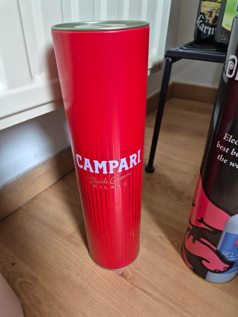 Blikken bus campari, Verzenden