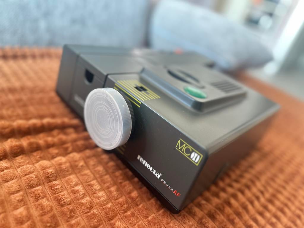 Reflecta damator projector, Ophalen