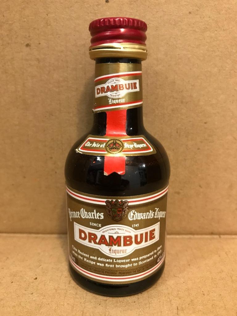 Drambuie - Proefflesje alcohol - 50 ml - Schotland, Ophalen of Verzenden, Overige gebieden, Overige typen, Vol