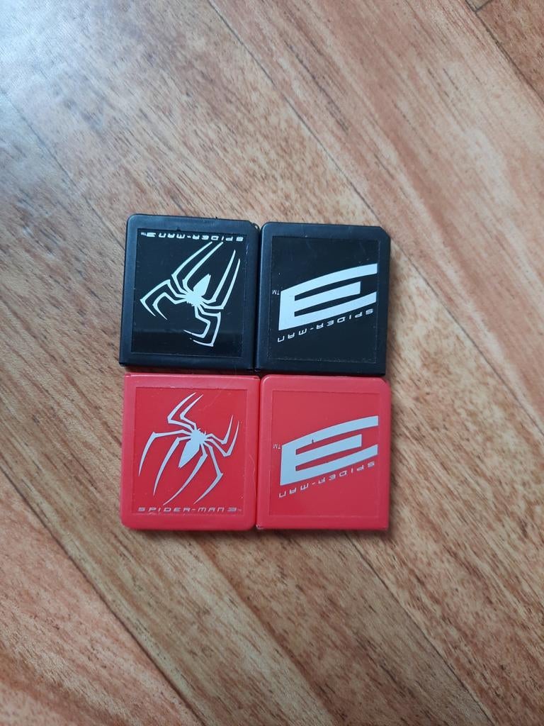 Opbergdoosjes spiderman games nintendo ds, Games en Spelcomputers, Ophalen of Verzenden