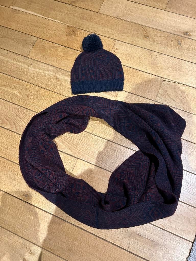 Muts met bijpassende ronde sjaal, Enfants & Bébés, Vêtements enfant | Bonnets, Écharpes & Gants, Veritas, Garçon ou Fille, Enlèvement ou Envoi