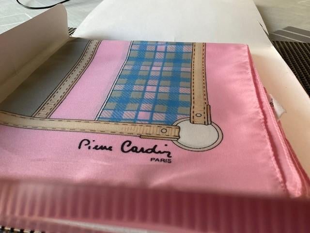 foulard Pierre Cardin / NIEUW, Ophalen of Verzenden, Nieuw, Sjaal