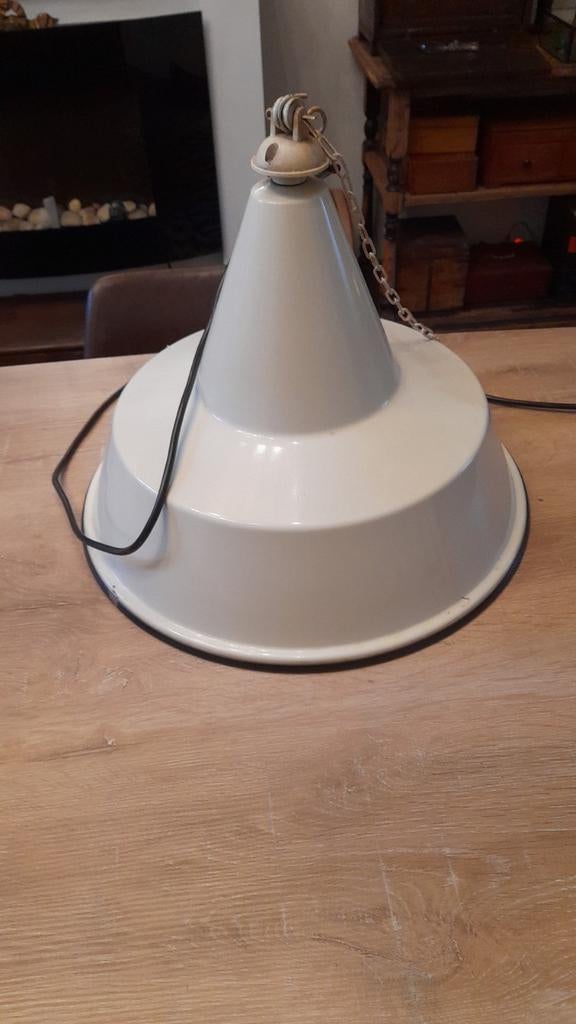 Vintage emaille  fabriekslamp, Verzamelen, Ophalen